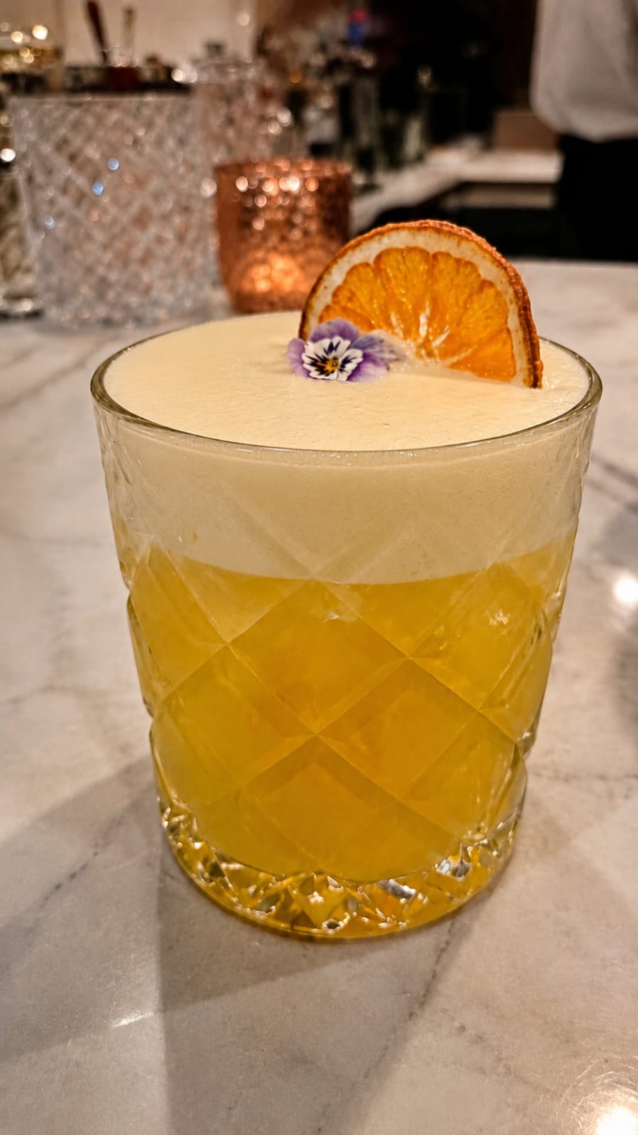 Mocktail Mandarin Mule en mula de cobre